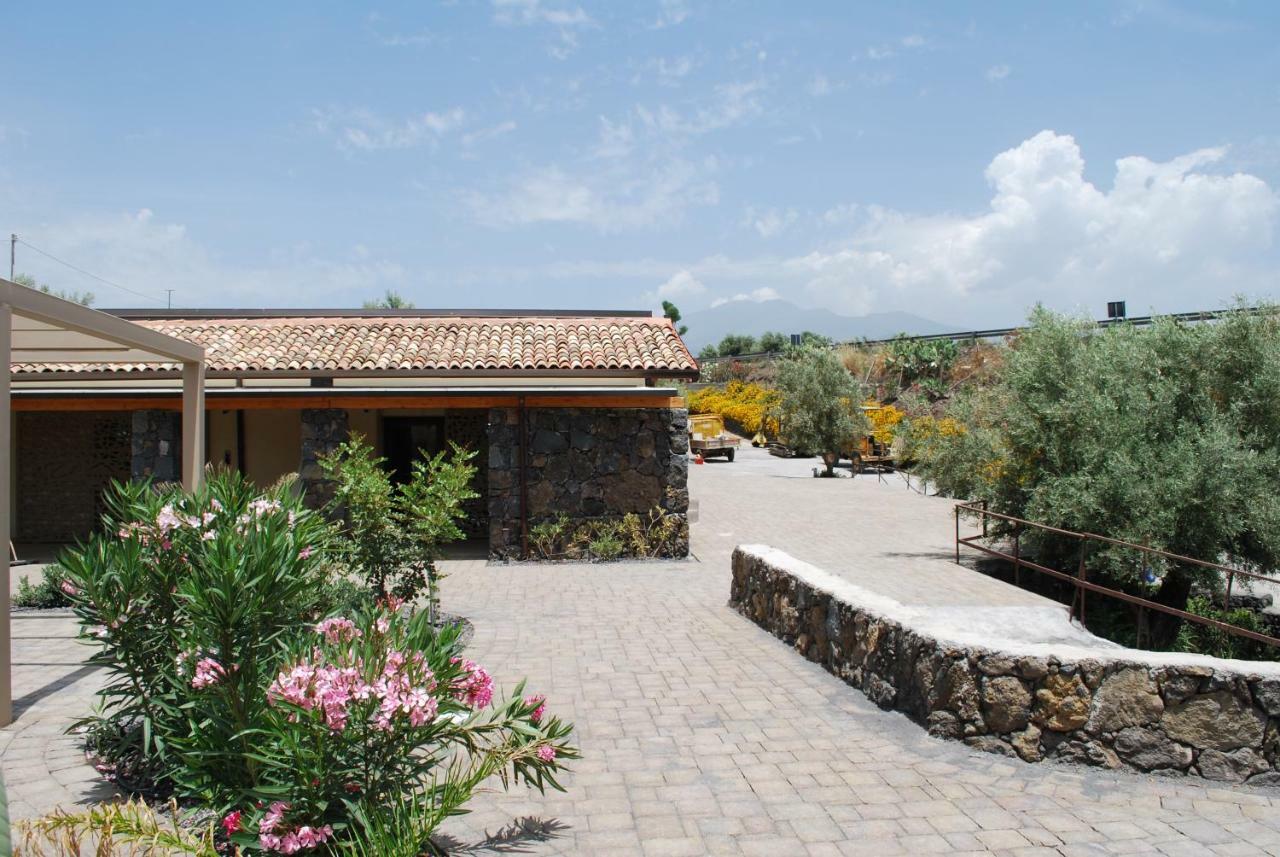 Etna Hills Scalilli Hotel Paterno  Exterior photo